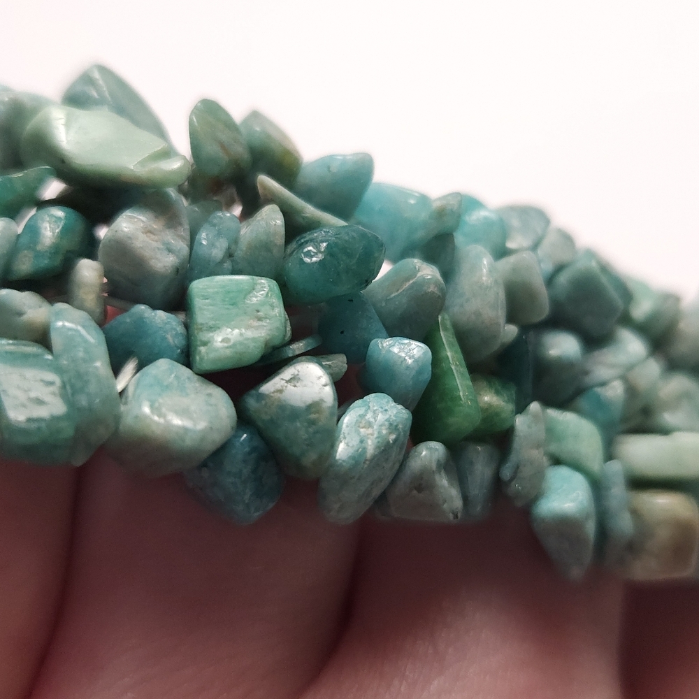 Handmade Amazonite Stone Chip Stretch Bracelet - Picture 5 of 10